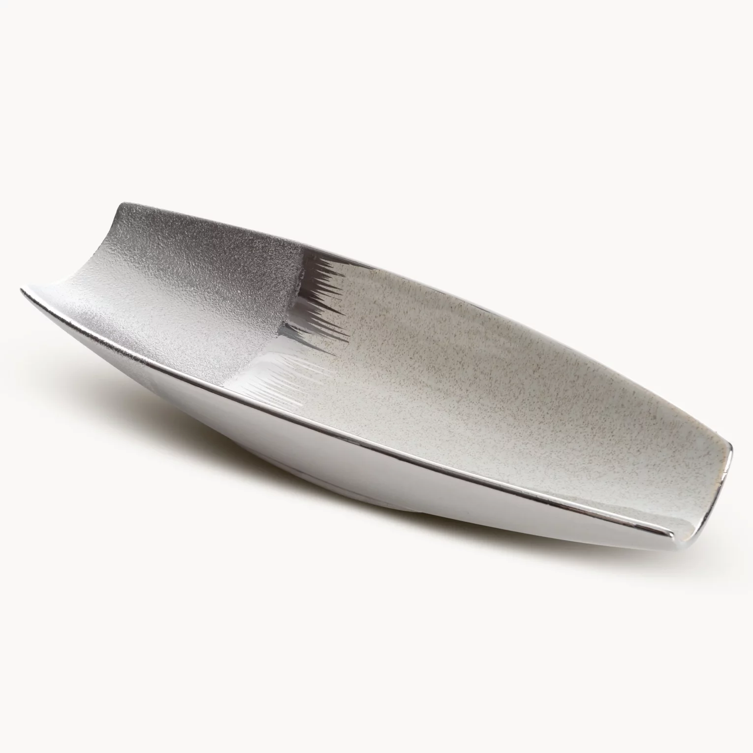 Patera ceramiczna  dekoracyjna kremowo-złota łączący fakturę granitu z lśniącą powierzchnią 41x15x8 cm MAX 2