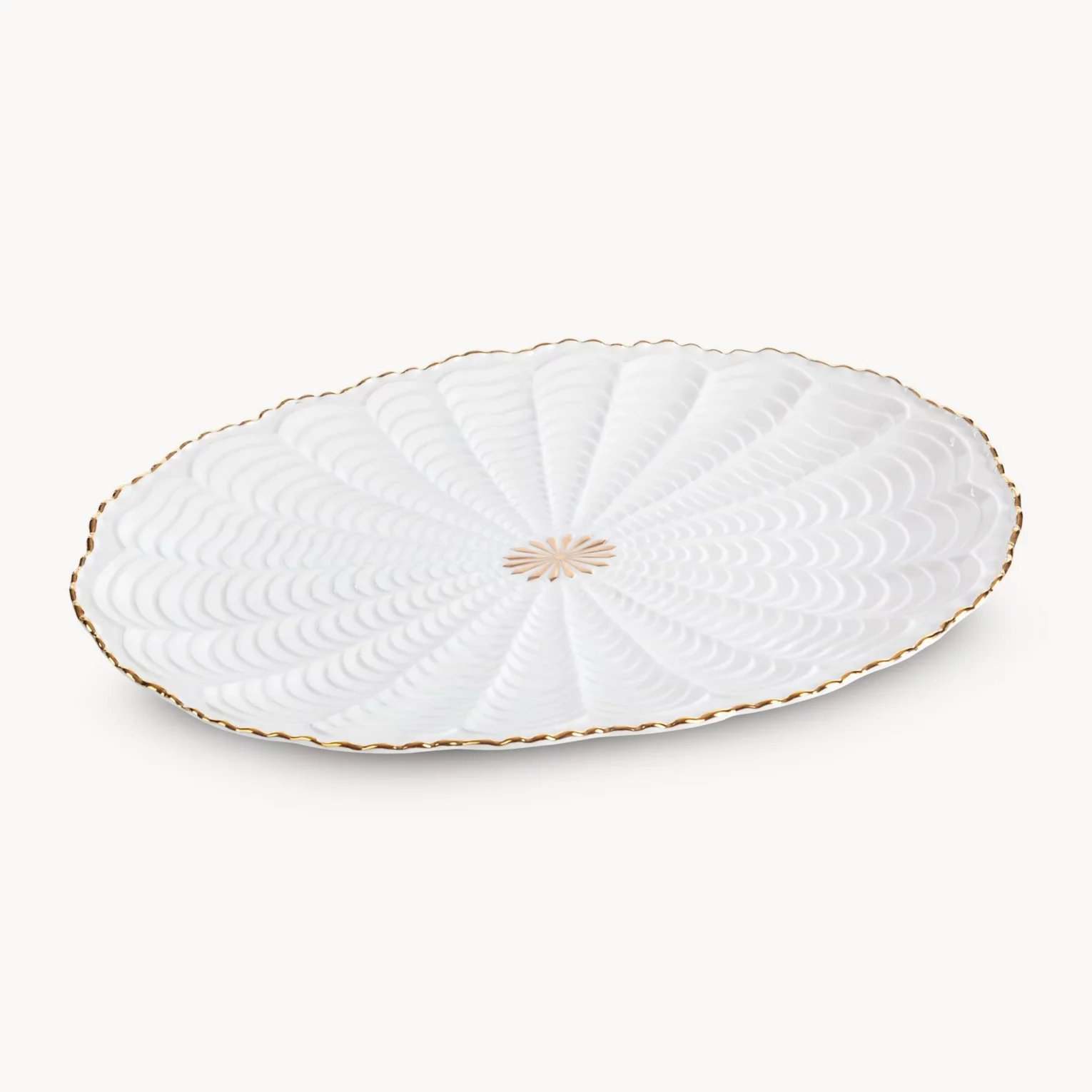 Patera ceramiczna  dekoracyjna kremowo-złota z wypukłym wzorem i złotymi akcentami 36x25x2 cm GAIA