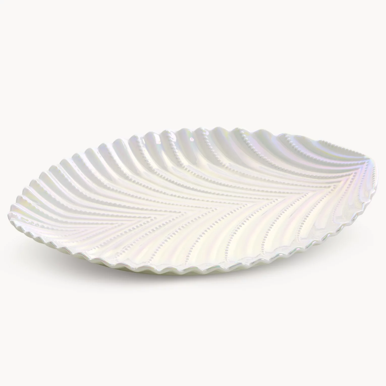 Patera ceramiczna  dekoracyjna perłowa z wytłaczanym wzorem 34x27x3 cm NELA