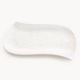 Patera ceramiczna dekoracyjna perłowa zdobiona wypukłym wzorem 31x21x2 cm NINA