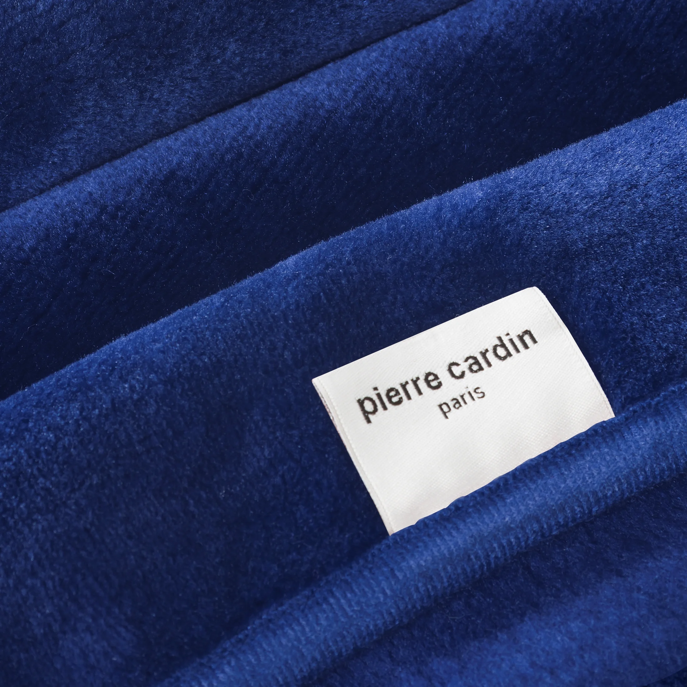 PIERRE CARDIN koc akrylowy CLARA z haftowanym logo