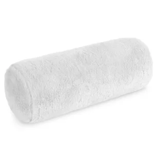 Poduszka wałek 15x45 cm biały z miękkiej futrzanej tkaniny NINA