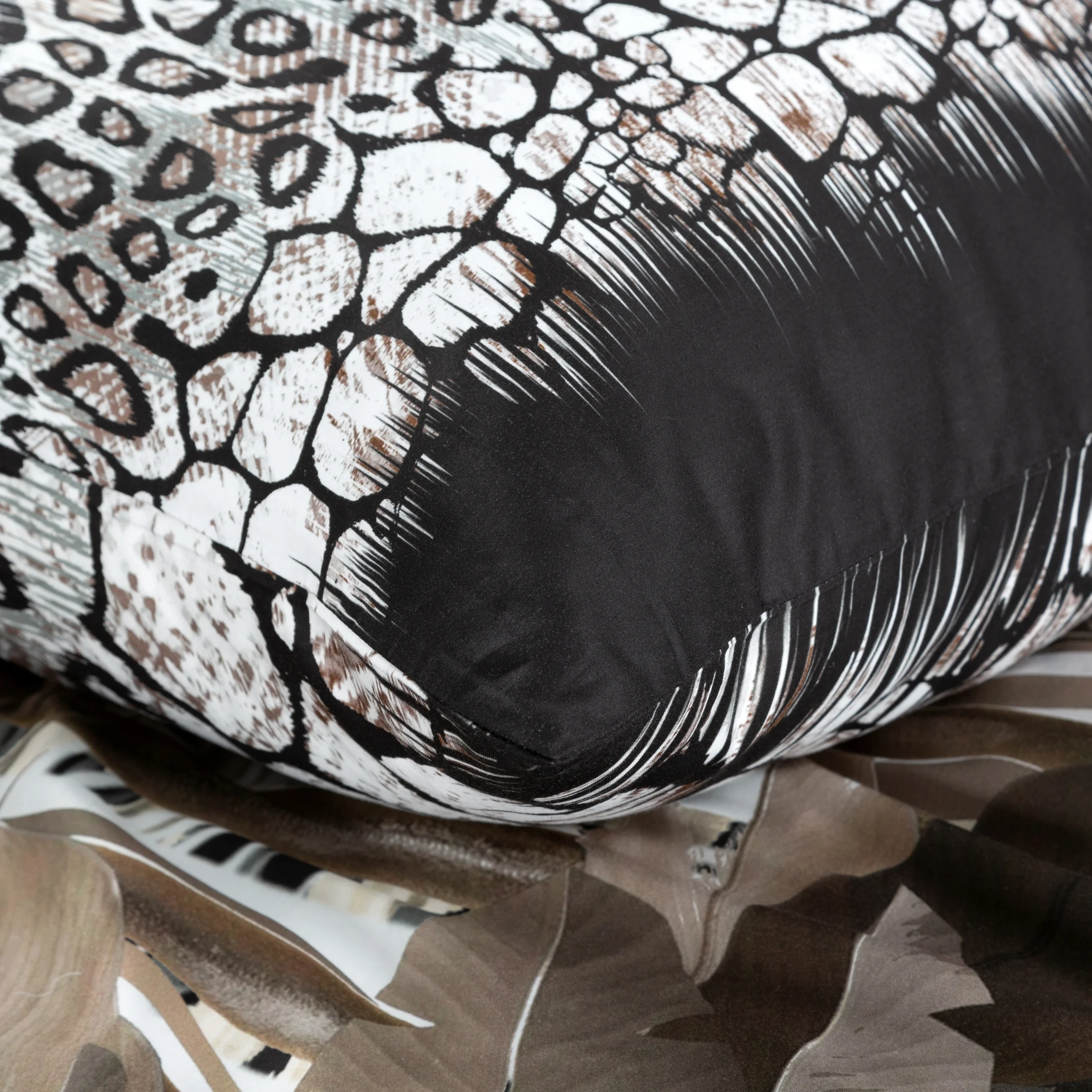 Pościel bawełniana z makosatyny 160x200 cm komplet 3 częściowy kolor brązowy, beżowy z designerskim wzorem EVA 14 Eva Minge