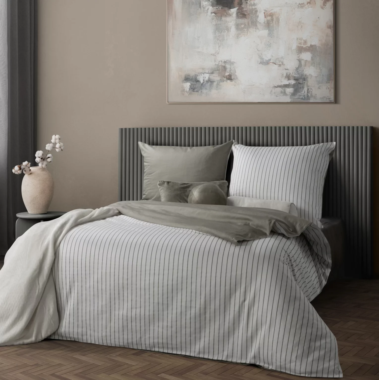 Pościel satynowa 140x200 cm komplet 2 częściowy kolor biało, stalowy w paseczki RAYA