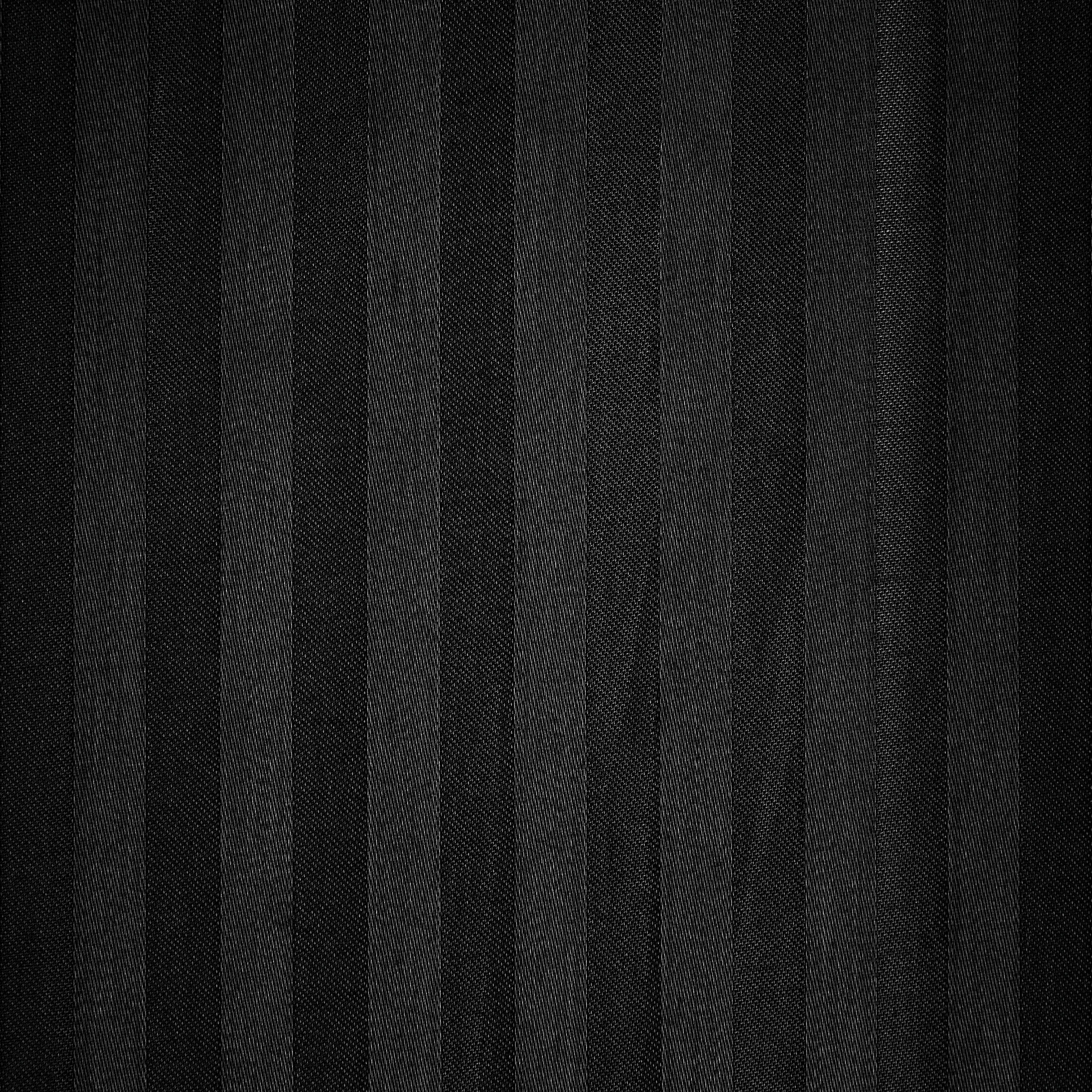 Pościel satynowa 160x200 cm komplet 3 częściowy kolor czarny w drobne prążki VERA
