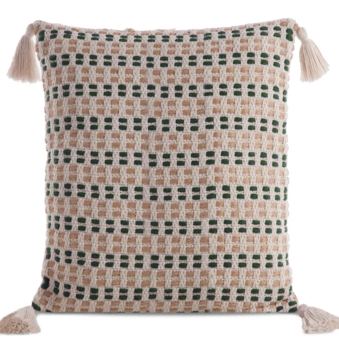 Poszewka na poduszkę 45x45 cm bawełniana kremowo zielona z ozdobnymi chwostami na rogach BOHO