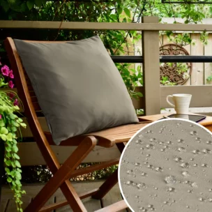 Poszewka na poduszkę 45x45 cm z gładkiej tkaniny wodoodpornej beżowa idealna do ogrodu i na taras GARDENIA