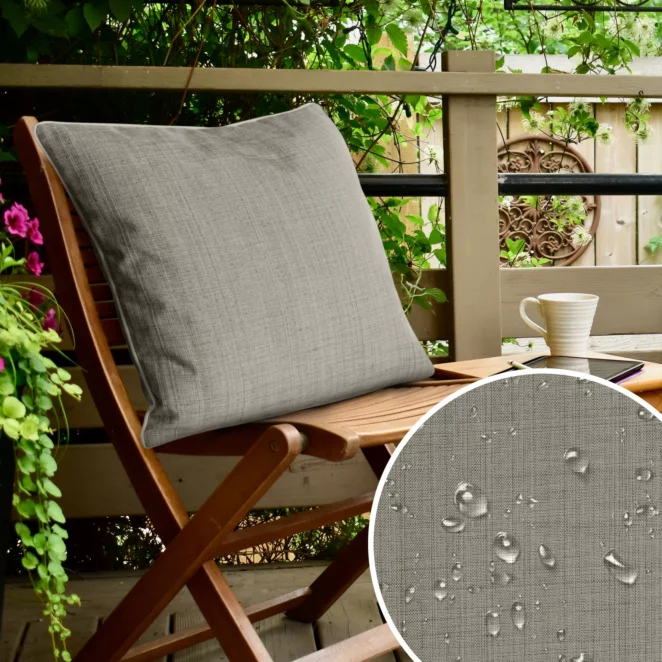 Poszewka na poduszkę 45x45 cm z gładkiej tkaniny wodoodpornej beżowa idealna do ogrodu i na taras GARDEN 3
