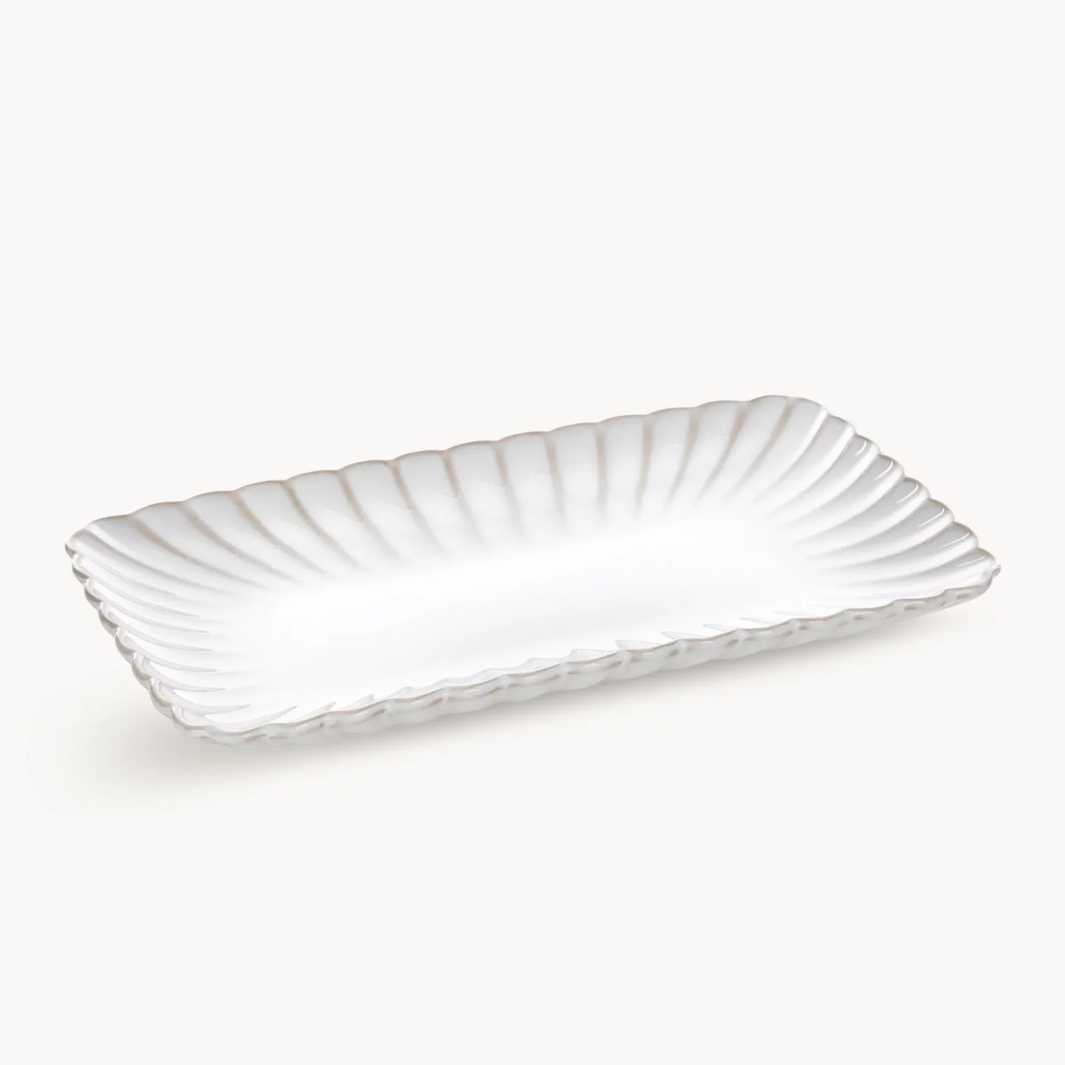 Patera ceramiczna dekoracyjna kremowo-beżowa prostokątna  zdobiona przecieranym wzorem w stylu eko 25x15x3 cm AVRIL