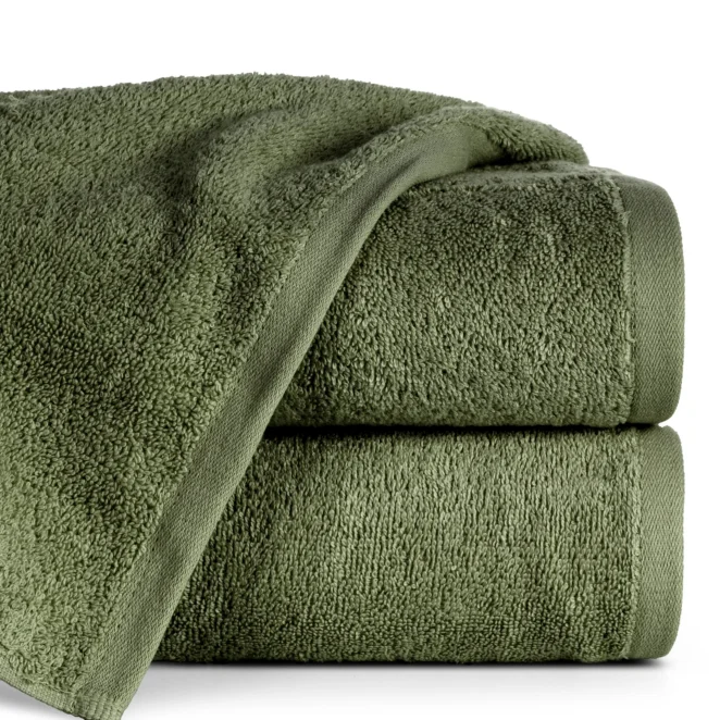 Ręcznik do rąk 30x50 cm oliwkowy bawełniany gładki z wąską bordiurą 500 g/m2 BASIC