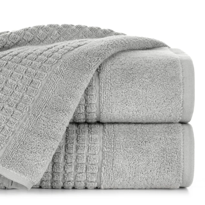 Ręcznik do rąk 30x50 cm srebrny bawełniany zero twist zdobiony w wytłaczaną kostkę BELLA