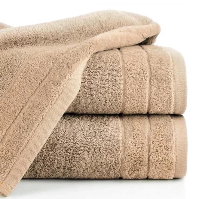 Ręcznik kąpielowy 50x90 cm bawełniany kolor beżowy z welwetową bordiurą 500 g/m2 DAMLA