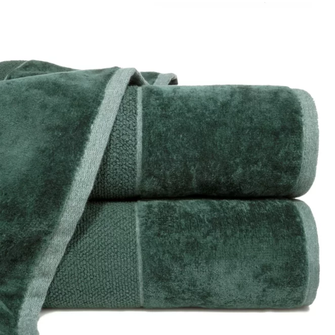 Ręcznik kąpielowy 50x90 cm bawełniany kolor butelkowy zielony z bordiurą z weluru 500 g/m2 LUCY