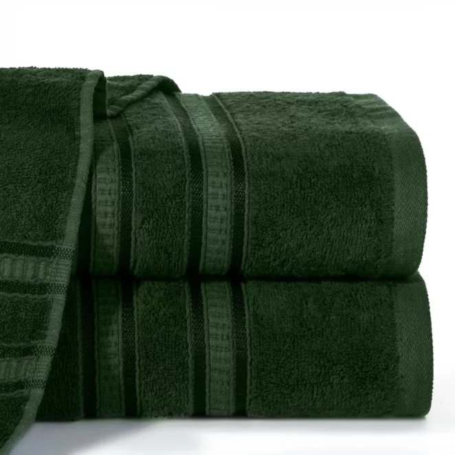 Ręcznik kąpielowy 70x140 cm bambusowy kolor butelkowozielony zdobiony bordiurą w pasy 500 g/m2 MILA