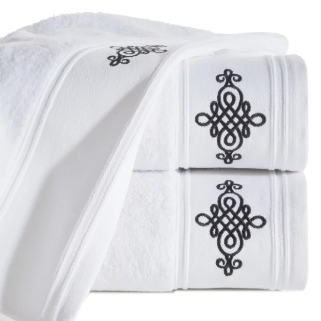 Ręcznik kąpielowy 70x140 cm bawełniany kolor biały z bordiurą zdobioną ornamentowym haftem 600 g/m2 KLAS2