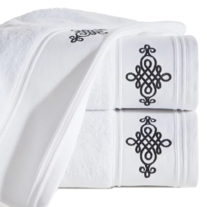 Ręcznik kąpielowy 70x140 cm bawełniany kolor biały z bordiurą zdobioną ornamentowym haftem 600 g/m2 KLAS2