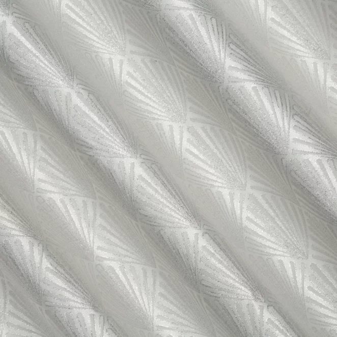 P255/1 Zasłona szyta na taśmie 5 cm jasnokremowa z tkaniny, z geometrycznym wzorem, z dodatkiem połyskującej nici