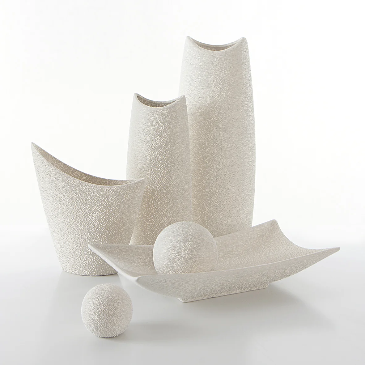 Wazon ceramiczny kremowy z efektem rosy 14x9x35 cm RISO