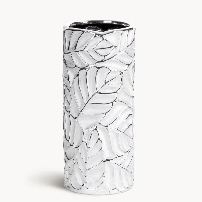 Wazon ceramiczny srebrny z tłoczonym wzorem liści 11x11x25 cm MIRIAM