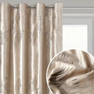 Zasłona beżowo, złota welwetowa zdobiona nadrukiem egzotycznych liści 140x250 cm przelotka - IDALIA