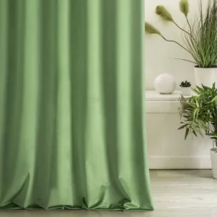 Zasłona szyta na flexach ENYA zielona z miękkiej półmatowej tkaniny welwetowej
