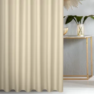 Zasłona szyta na flexach kremowa z gładkiej tkaniny zaciemniającej typu dimout