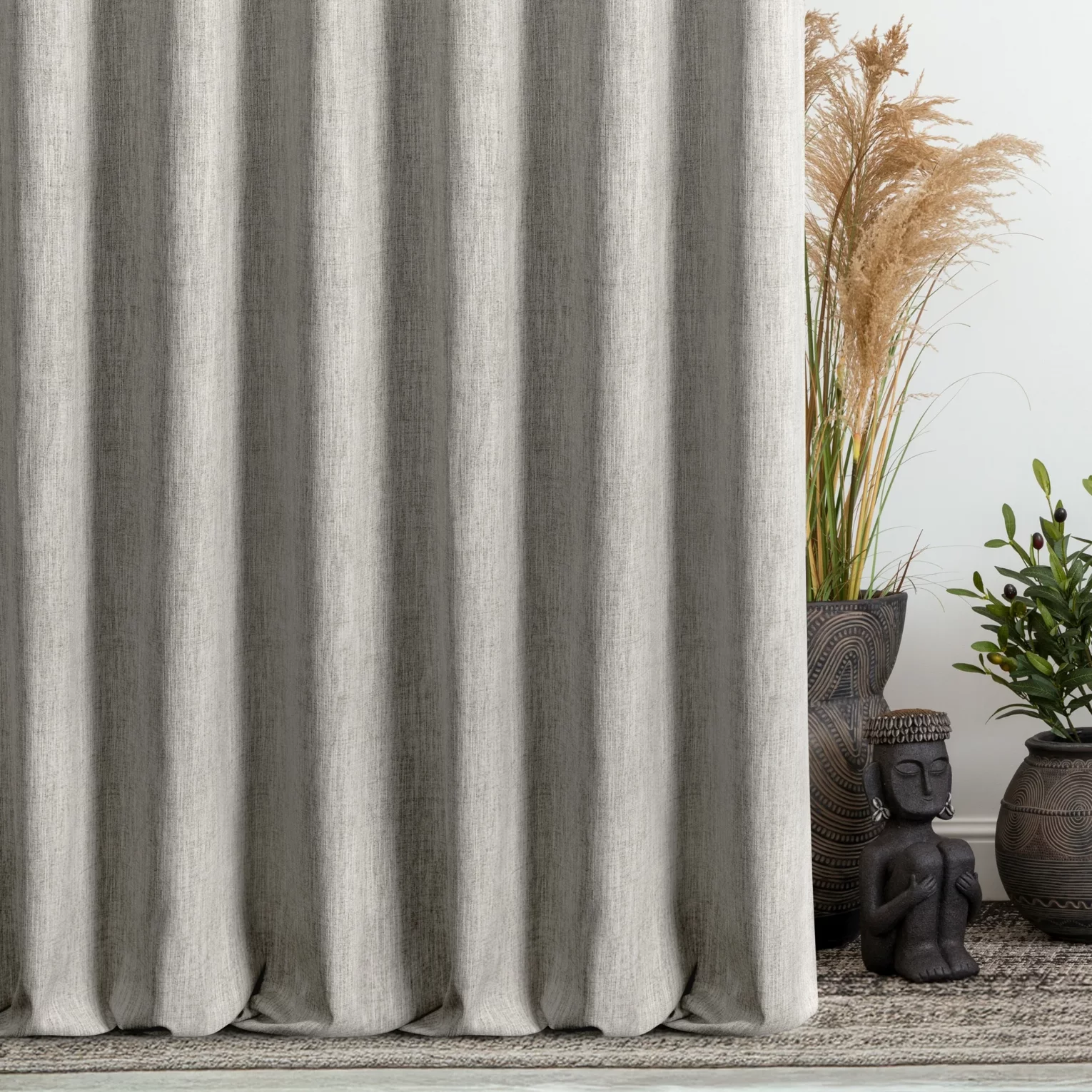 Zasłona szyta na taśmie 5 cm beżowa z tkaniny o naturalnym splocie z efektem melanżu
