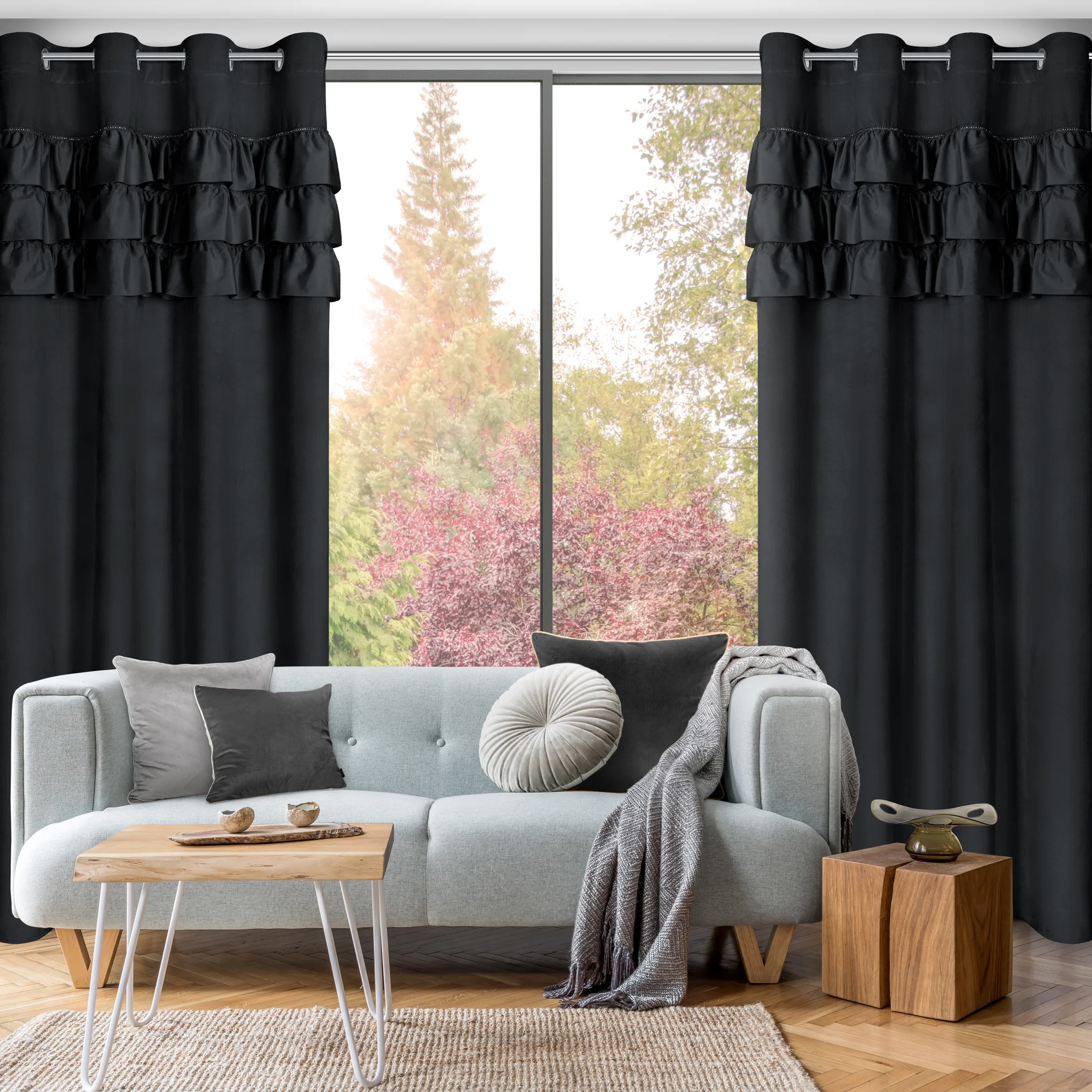 Zasłona welwetowa czarna zdobiona falbanami z 140x250 cm przelotka - SAMI
