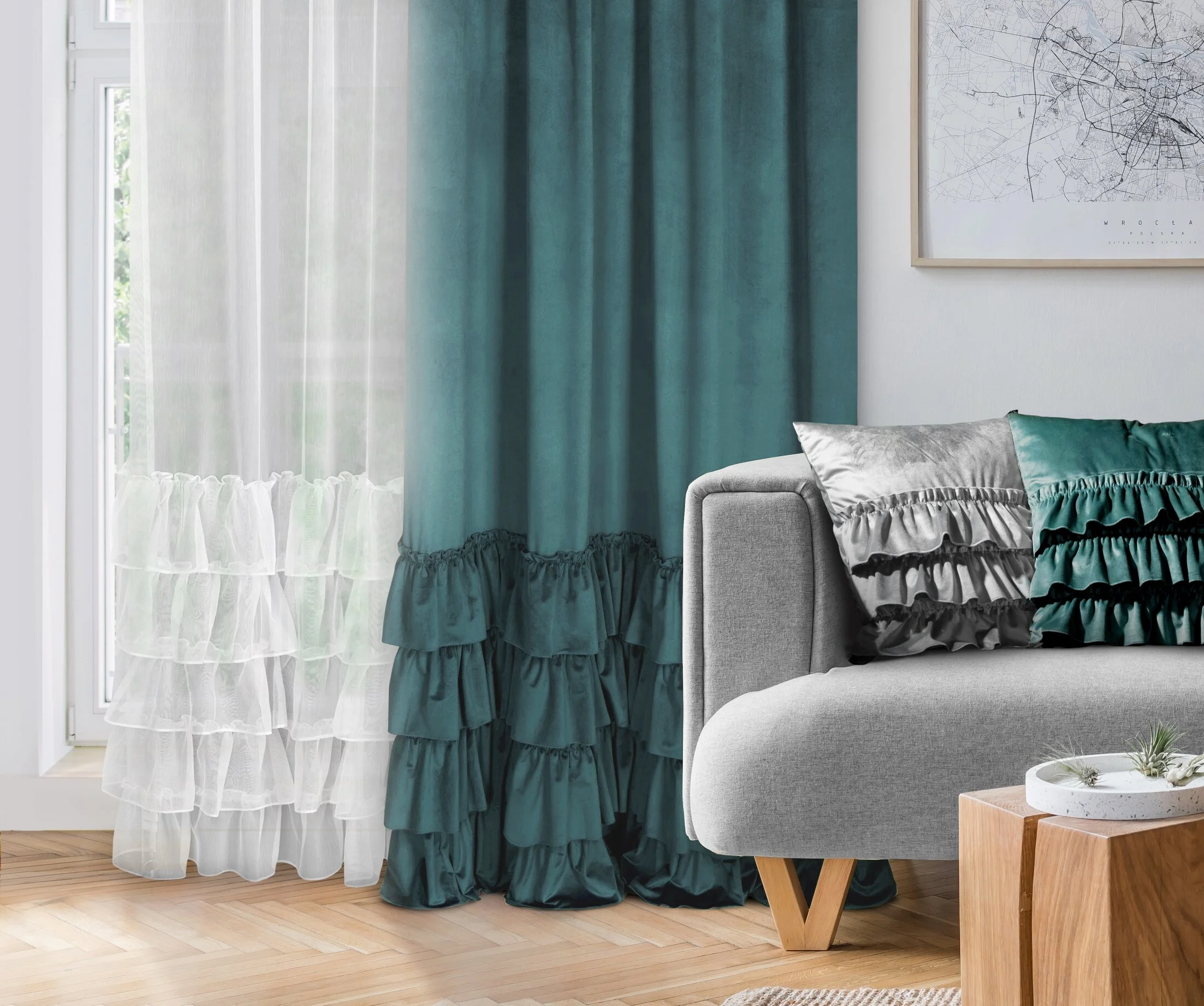 Zasłona welwetowa morska zdobiona falbanami 140x250 przelotka - CHARLOTTE 1