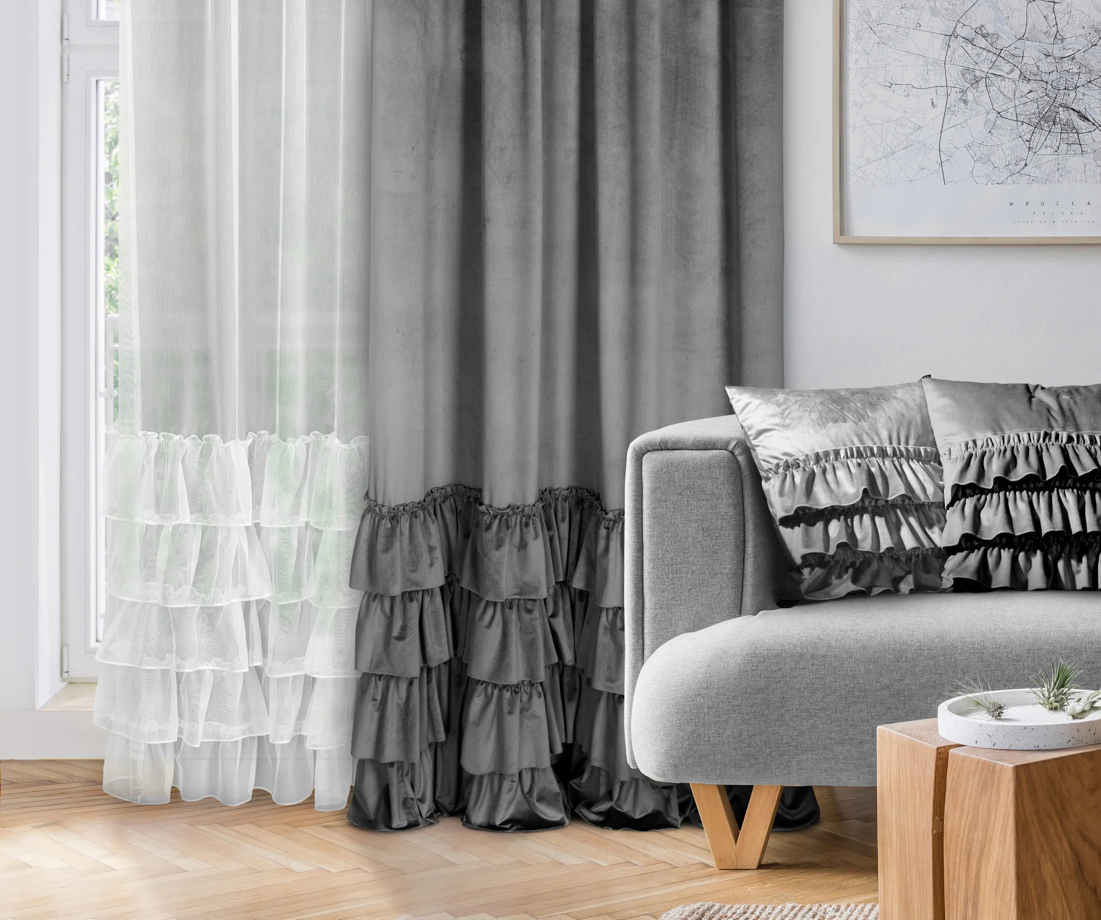Zasłona welwetowa stalowa zdobiona falbanami 140x270 taśma - CHARLOTTE 1