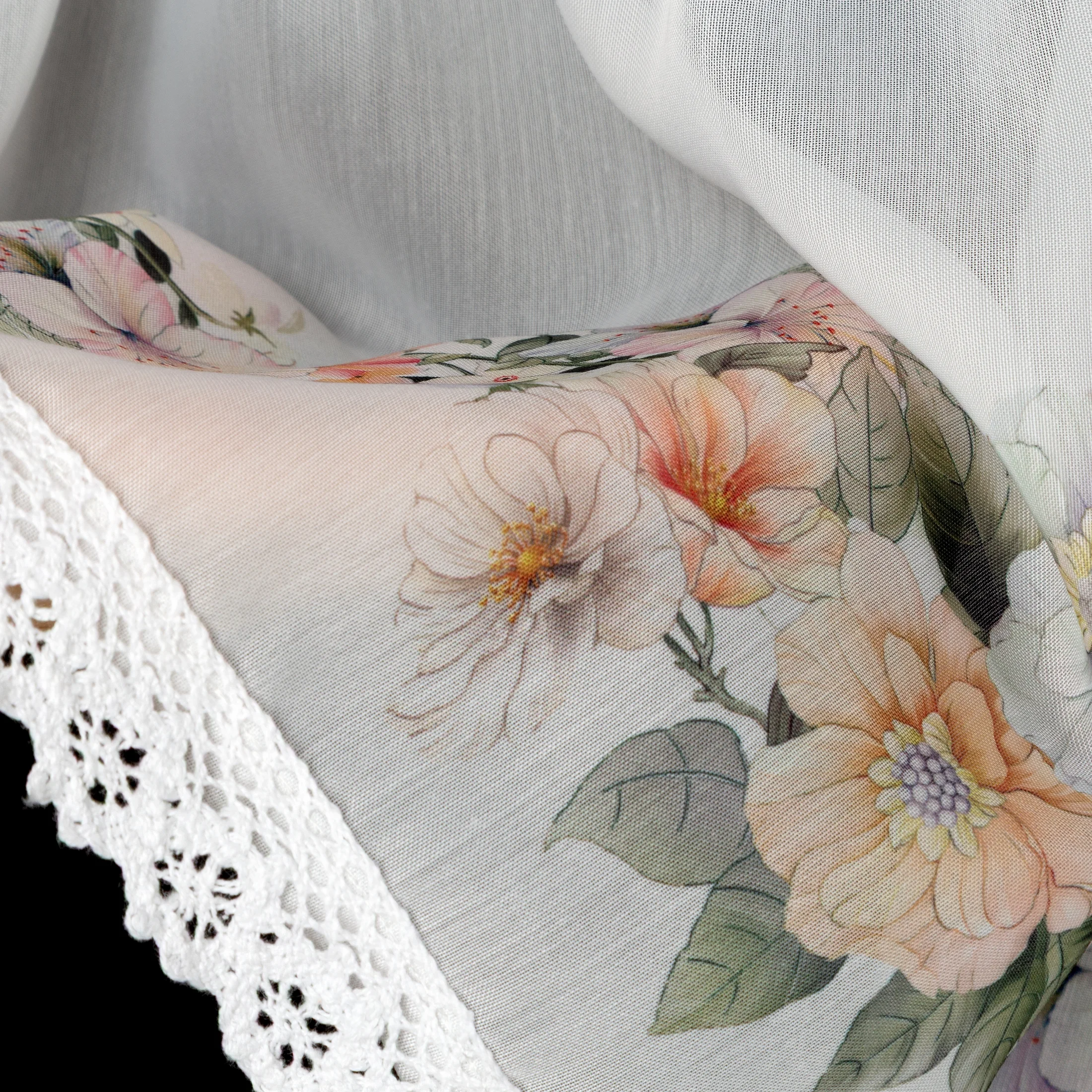 Zazdrostka biało, fioletowa z etaminy zdobiona nadrukiem letnich kwiatów 30x150 cm FLOWERY