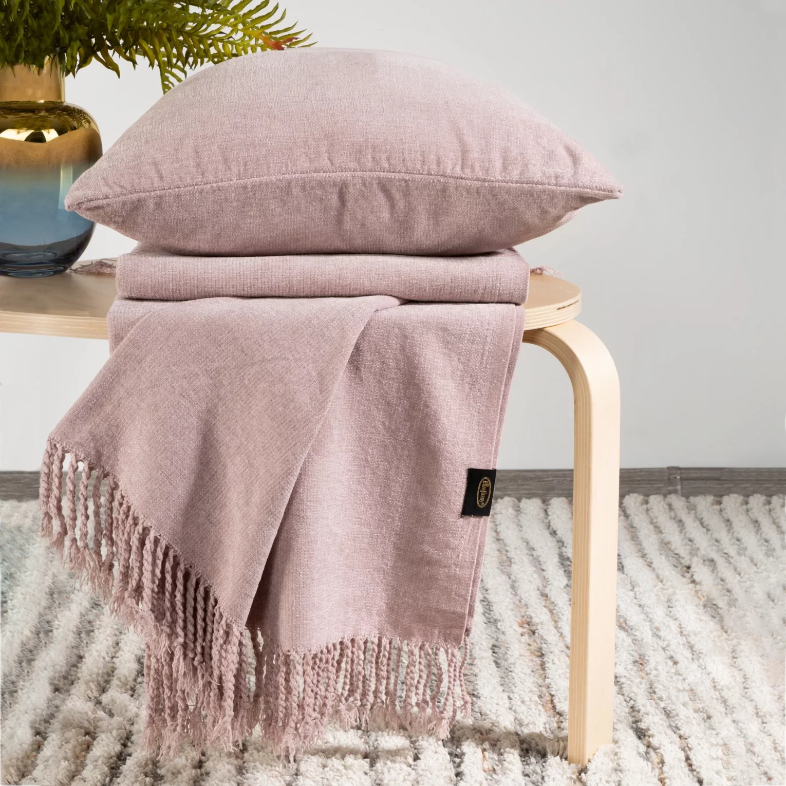 TERRA COLLECTION Komplet AVINION Koc z frędzlami + poszewka z miękkiej szenilowej tkaniny